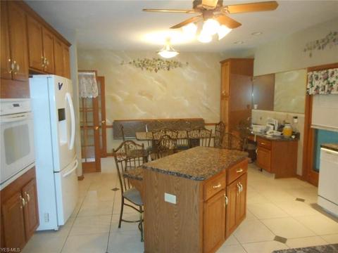 108 Forest Creek Dr, Struthers, OH 44471 photo 5