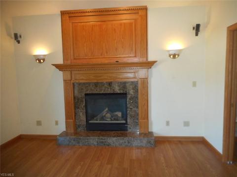 108 Forest Creek Dr, Struthers, OH 44471 photo 4