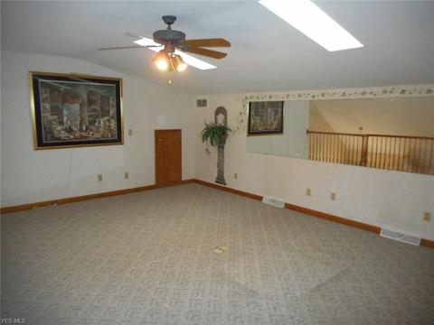 108 Forest Creek Dr, Struthers, OH 44471 photo 17