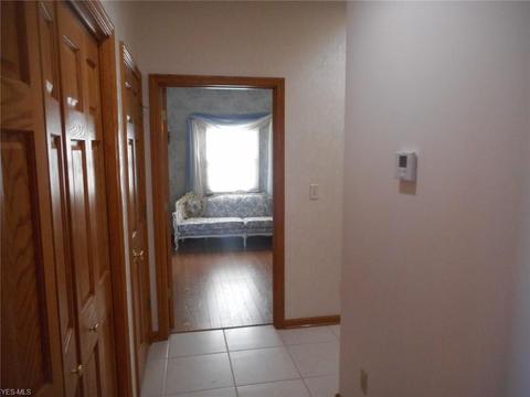 108 Forest Creek Dr, Struthers, OH 44471 photo 12