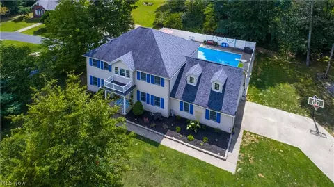 300 Bennington Dr, Sebring, OH 44672 photo 29