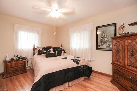 5400 Sandy Hook Dr, Parma, OH 44134 photo 21