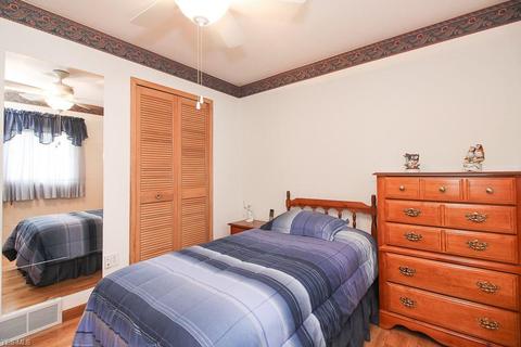 5400 Sandy Hook Dr, Parma, OH 44134 photo 25