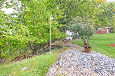 5400 Sandy Hook Dr, Parma, OH 44134 photo 6