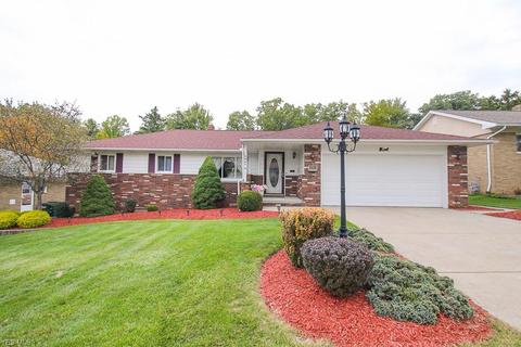 5400 Sandy Hook Dr, Parma, OH 44134 photo 1