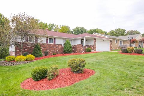 5400 Sandy Hook Dr, Parma, OH 44134 photo 2