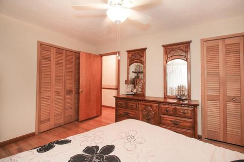 5400 Sandy Hook Dr, Parma, OH 44134 photo 22