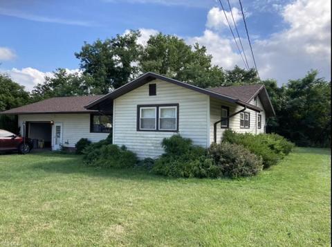 1130 E 18th St, Ashtabula, OH 44004 photo 2