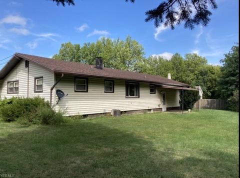 1130 E 18th St, Ashtabula, OH 44004 photo 3