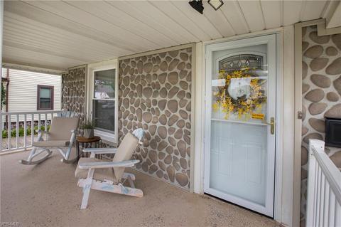 1963 E 30th St, Lorain, OH 44055 photo 4
