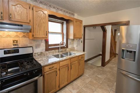1963 E 30th St, Lorain, OH 44055 photo 15