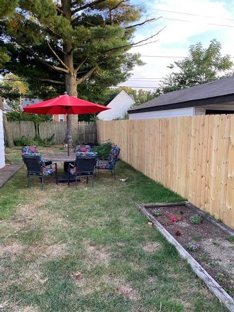 4425 Pershing Ave, Parma, OH 44134 photo 12
