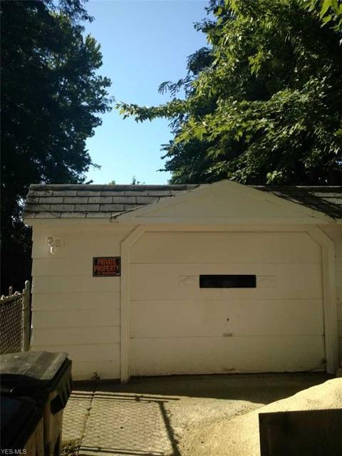 232 7th St, Elyria, OH 44035 photo 2