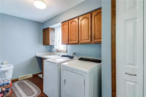 264 Ashland Ave, Elyria, OH 44035 photo 23