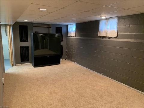 6202 Belmere Dr, Parma, OH 44129 photo 10
