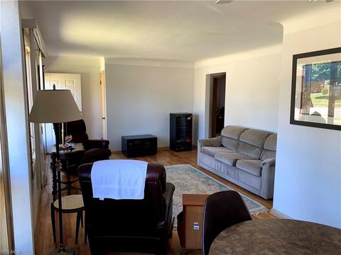 11575 Ronald Dr, Parma, OH 44130 photo 5