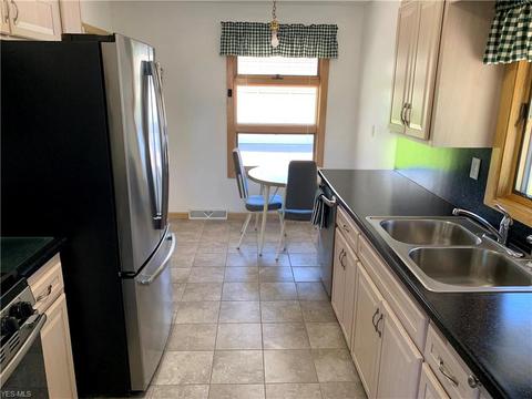 11575 Ronald Dr, Parma, OH 44130 photo 12