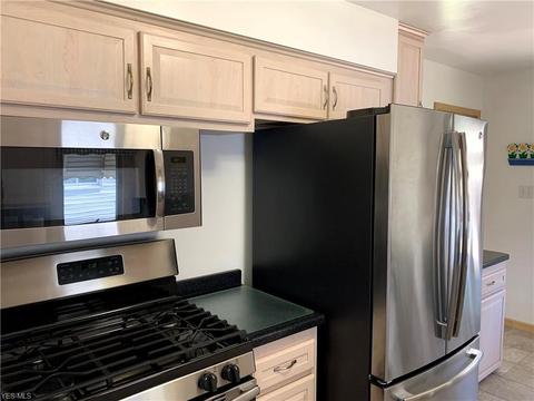 11575 Ronald Dr, Parma, OH 44130 photo 13