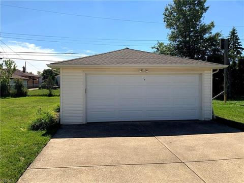 11575 Ronald Dr, Parma, OH 44130 photo 19