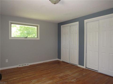 870 E Decker Dr, Seven Hills, OH 44131 photo 15