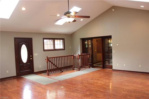 1920 Broad Ave NW, Canton, OH 44708 photo 11
