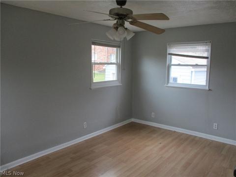 1010 Riverside Dr, Elyria, OH 44035 photo 10