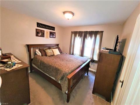 435 11th St, Elyria, OH 44035 photo 7