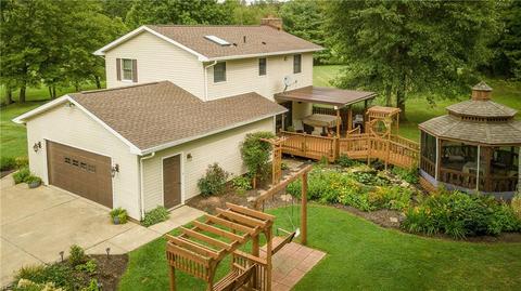 3994 Baum St SE, Canton, OH 44707 photo 4
