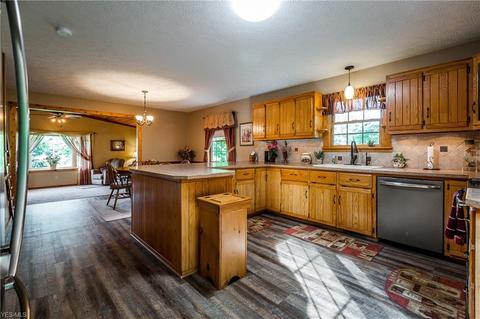 3994 Baum St SE, Canton, OH 44707 photo 13