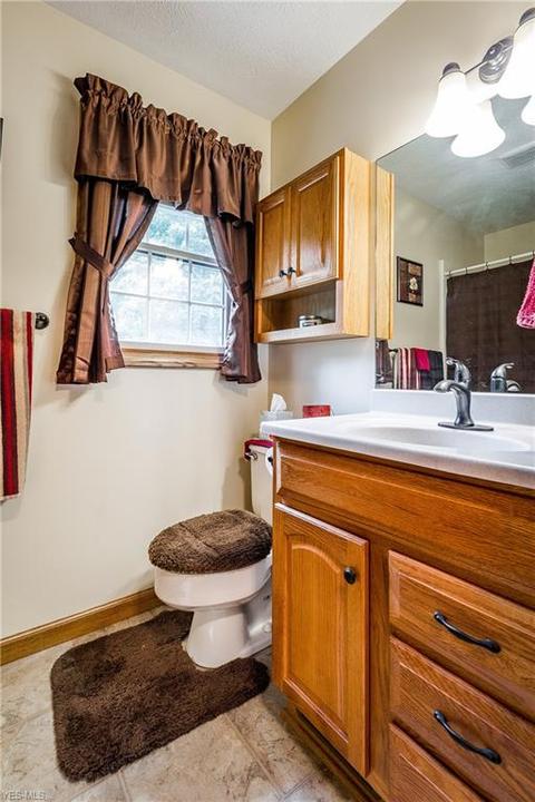 3994 Baum St SE, Canton, OH 44707 photo 20