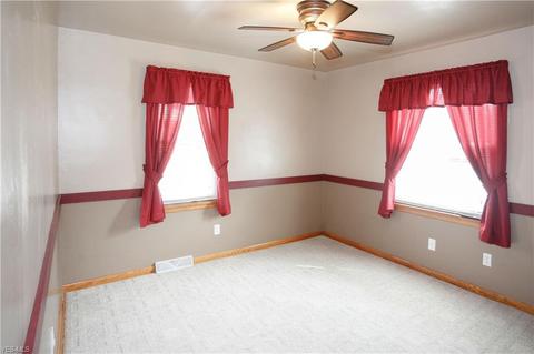 38 Hopewell Dr, Struthers, OH 44471 photo 15