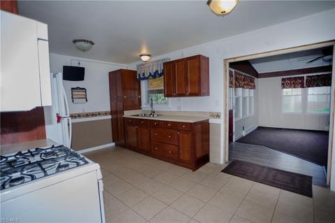 38 Hopewell Dr, Struthers, OH 44471 photo 10