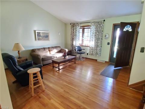 405 Windsor Dr, Elyria, OH 44035 photo 6