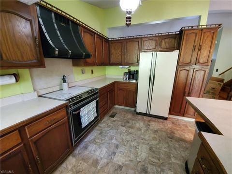 405 Windsor Dr, Elyria, OH 44035 photo 10