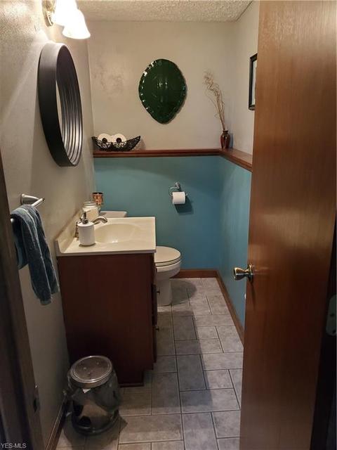 405 Windsor Dr, Elyria, OH 44035 photo 18