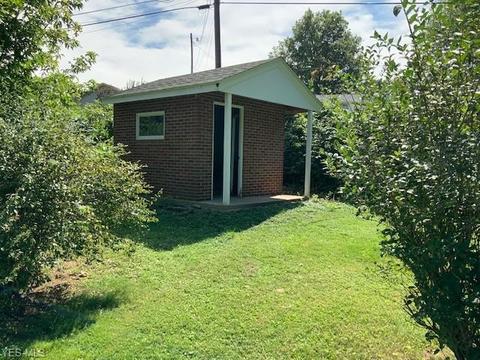 4214 Bellwood Dr NW, Canton, OH 44708 photo 5