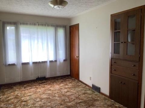 4214 Bellwood Dr NW, Canton, OH 44708 photo 9