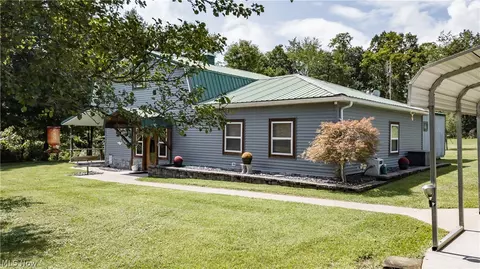 99 Rusty Run Rd, Walker, WV 26180 photo 2