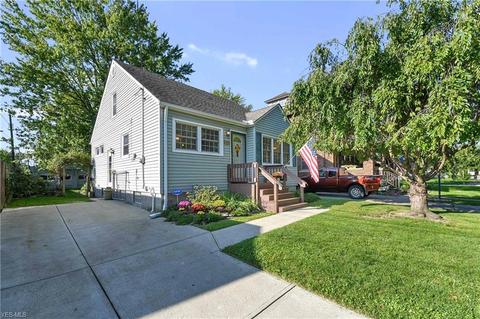 709 Clark St, Elyria, OH 44035 photo 6