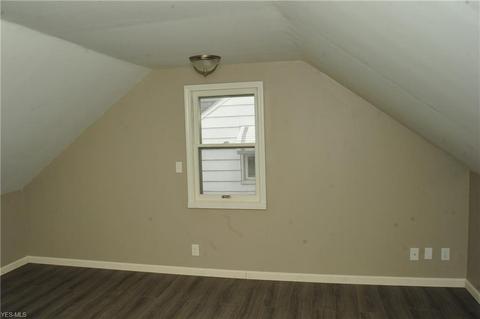 304 E 243rd St, Euclid, OH 44123 photo 10