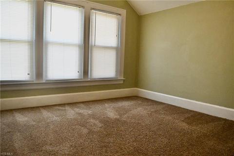 504 Lyndon Ave, Ashtabula, OH 44004 photo 14
