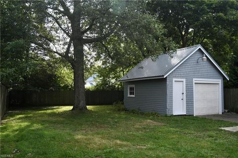 504 Lyndon Ave, Ashtabula, OH 44004 photo 5