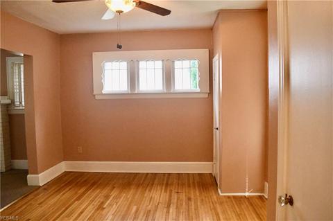 504 Lyndon Ave, Ashtabula, OH 44004 photo 8