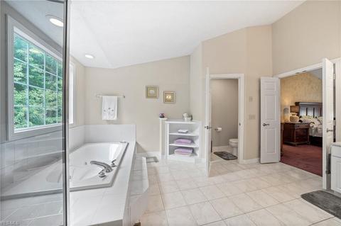 7201 Longview Dr, Solon, OH 44139 photo 20