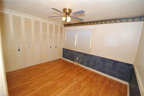 376 Wallace Dr, Berea, OH 44017 photo 9