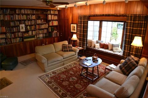 149 E 5th Ave, Berea, OH 44017 photo 6