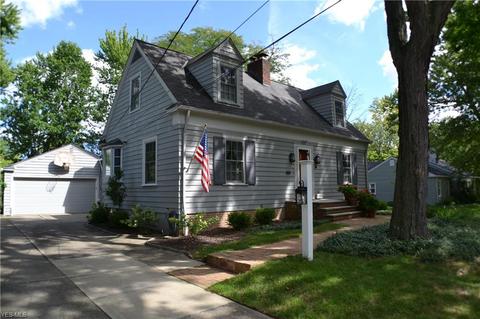 149 E 5th Ave, Berea, OH 44017 photo 1