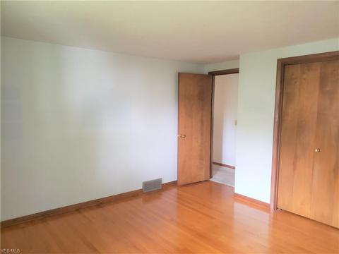 340 Michigan Ave, Elyria, OH 44035 photo 30