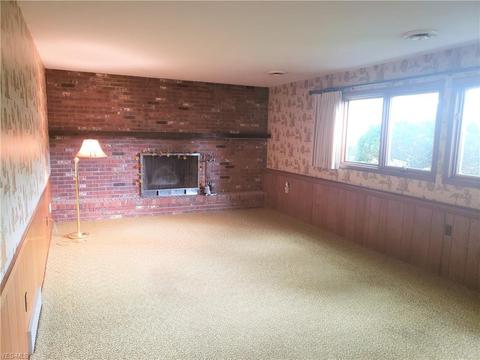 340 Michigan Ave, Elyria, OH 44035 photo 14