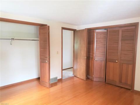 340 Michigan Ave, Elyria, OH 44035 photo 24